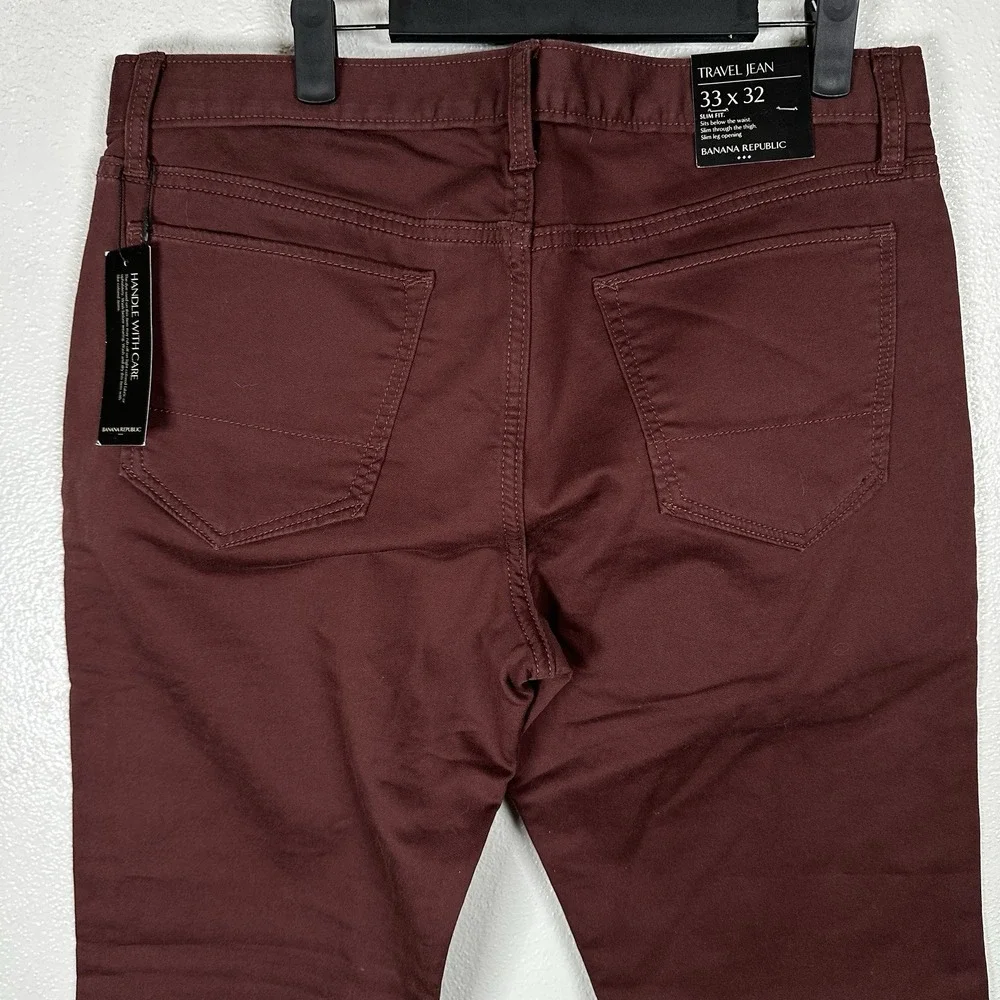 NEW Banana Republic Travel Jeans Pants Mens 33x32 Travelers Slim Fit Maroon Red
